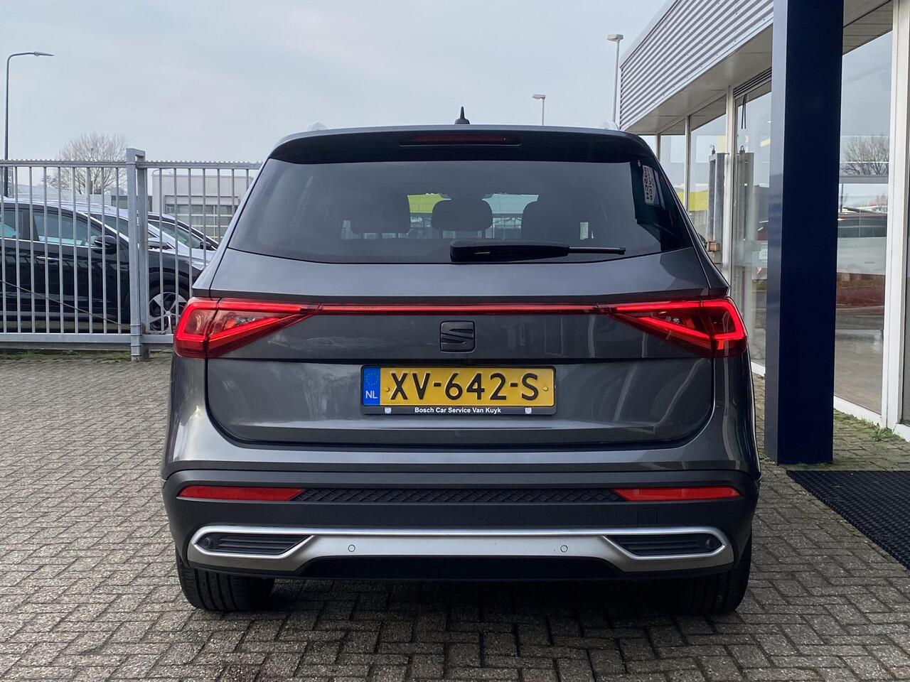 Seat Tarraco 1.5 TSI Xcellence / NL-Auto / Elektr.-Stoelen met Geheugen / Stoelverwarming V+A / Apple-Carplay & Android-Auto / Adaptieve Cruise-Control / Climate-Control / Elektr.-Trekhaak / Elektr.-Achterklep / Keyless / Draadloze-Telefoonlader / DAB Radio-Bluetooth 