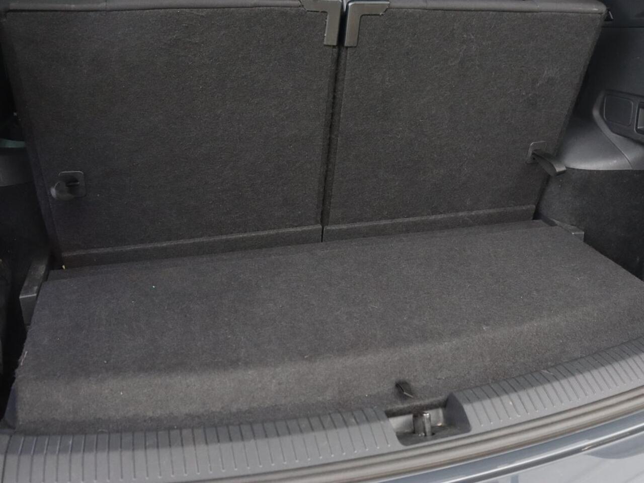 Seat Tarraco 1.5 TSI Style 7-Persoons | Trekhaak | Park Assist | Camera | Carplay | 18'' | Climate control | Cruise control | Full LED