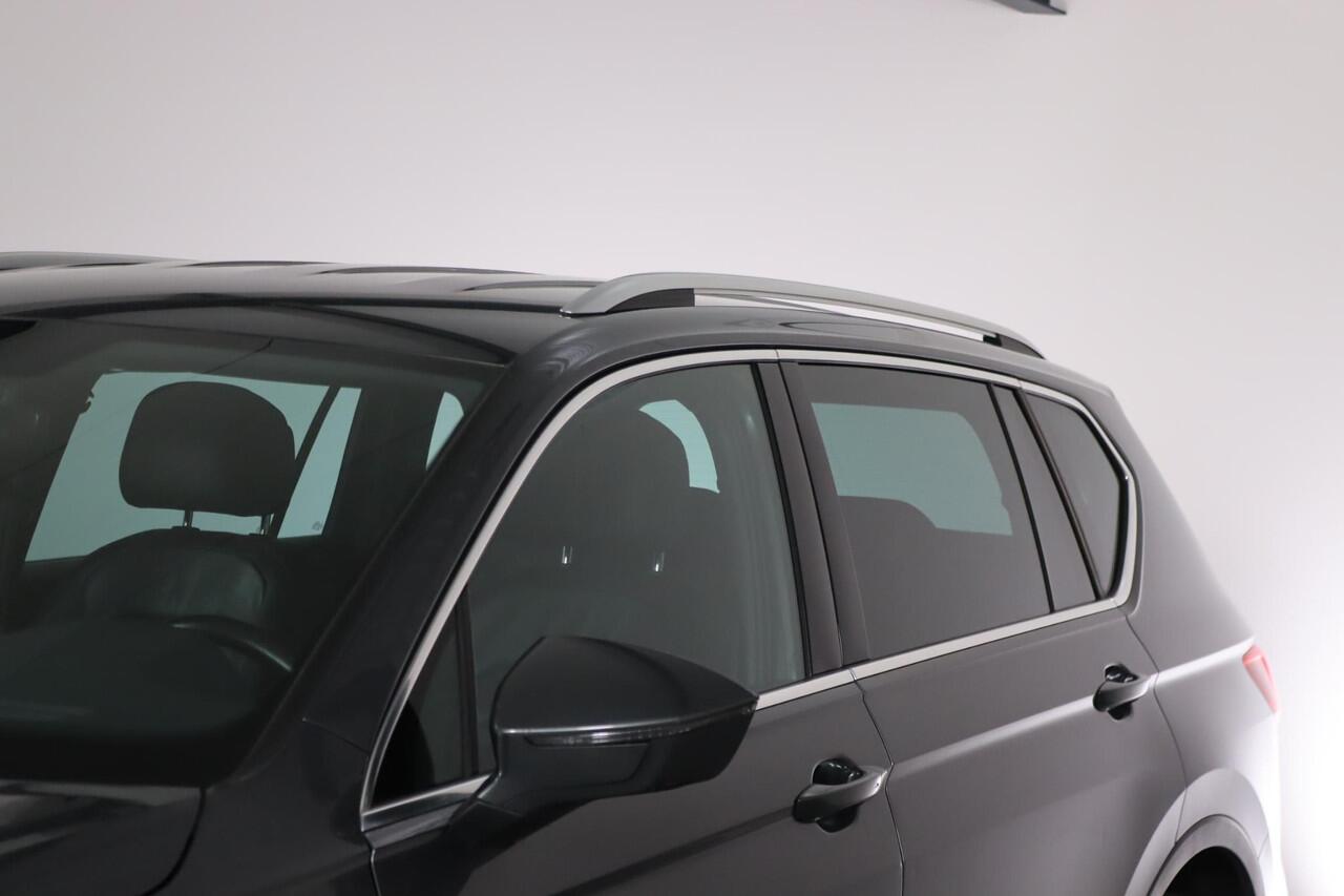 Seat Tarraco 1.5 TSI Xcellence 7-Persoons, Trekhaak, Leder, Keyless, Standkachel, 360Camera, Blind spot,