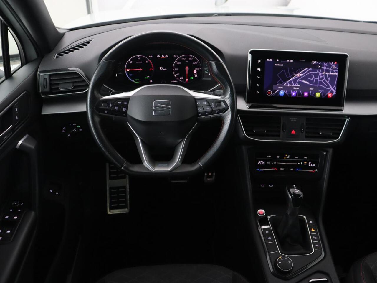 Seat Tarraco 1.4 TSI eHybrid PHEV FR | Panoramadak | Trekhaak | Adaptive cruise | Alcantara | Carplay | Navigatie | Camera | Full LED | 19'' lichtmetalen velgen | Plug In