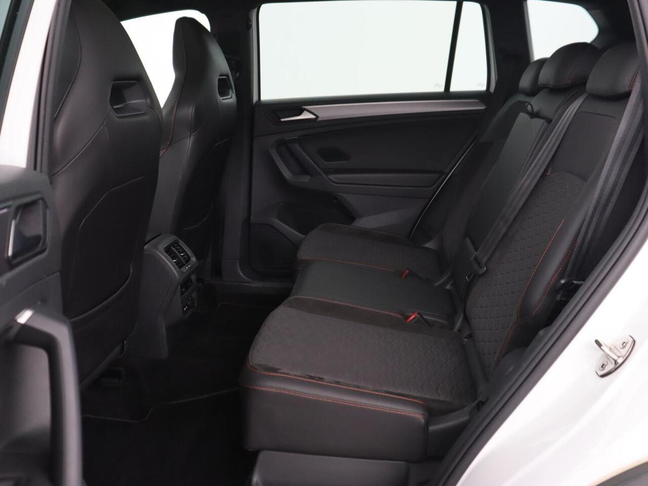 Seat Tarraco 1.4 TSI eHybrid PHEV FR | Panoramadak | Trekhaak | Adaptive cruise | Alcantara | Carplay | Navigatie | Camera | Full LED | 19'' lichtmetalen velgen | Plug In