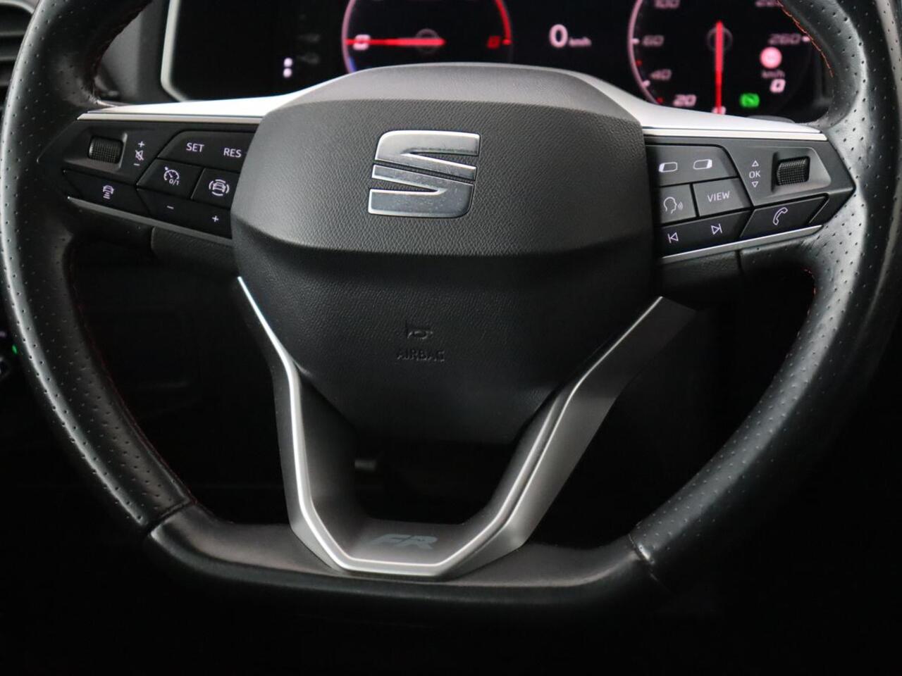 Seat Tarraco 1.4 TSI eHybrid PHEV FR | Panoramadak | Trekhaak | Adaptive cruise | Alcantara | Carplay | Navigatie | Camera | Full LED | 19'' lichtmetalen velgen | Plug In