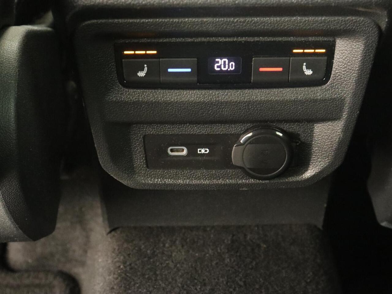 Seat Tarraco 1.4 TSI e-Hybrid PHEV Xcellence | Panoramadak | 360 Camera | Stoelverwarming | Carplay | Alcantara | Adaptive cruise | Achterbankverwarming | Navigatie | Park Assist | Plug In