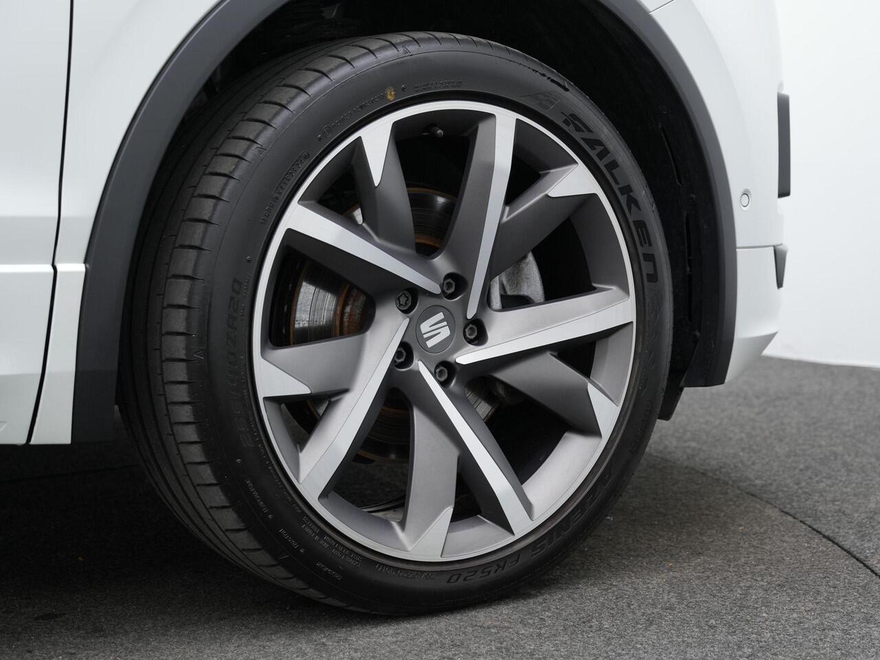 Seat Tarraco 1.4 TSI e-Hybrid 245 pk PHEV FR | Trekhaak | 360 camera | Geheugenstoel | Adaptief onderstel