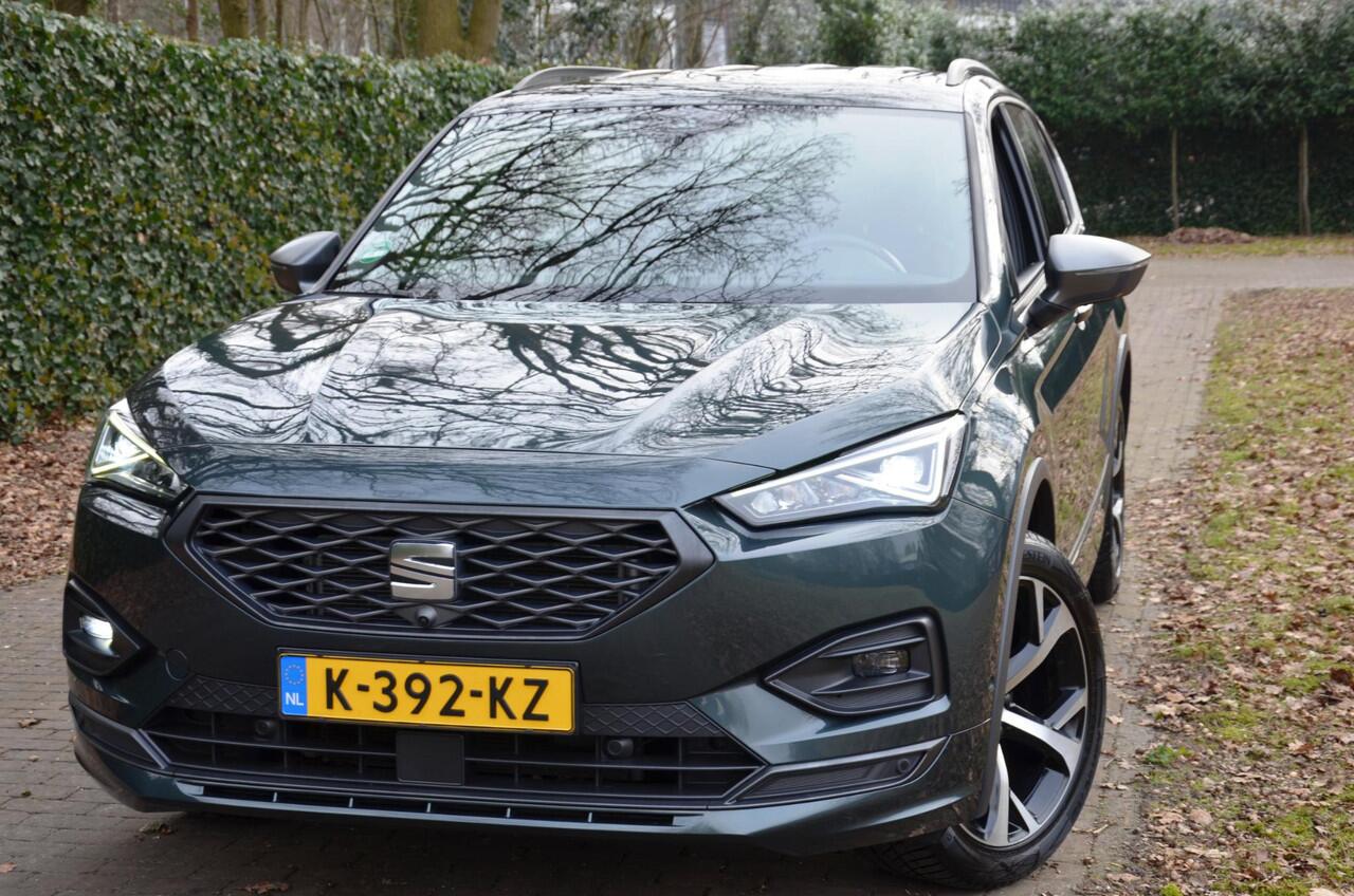 Seat Tarraco 1.5 TSI FR Automaat/Navi/Pdc/Ecc/Stoelverwarming/Leer/360°-camera/Achterbank verwarmd/Driver Assistance Pack/Volledig digitaal instrumentenpaneel/Trekhaak-Wegklapbaar/Privacy-Glass