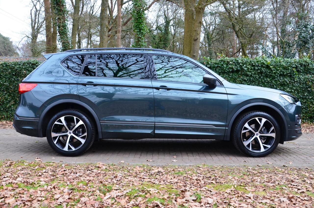 Seat Tarraco 1.5 TSI FR Automaat/Navi/Pdc/Ecc/Stoelverwarming/Leer/360°-camera/Achterbank verwarmd/Driver Assistance Pack/Volledig digitaal instrumentenpaneel/Trekhaak-Wegklapbaar/Privacy-Glass