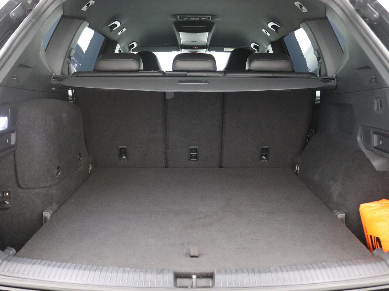 Seat Tarraco 1.4 TSI e-Hybrid PHEV FR 245PK DSG Adaptieve Cruise Controle, Achteruitrijcamera, Keyless, Side Assist, Stoel en Achterbankverwarming, Navi, Trekhaak, 19" LM Velgen