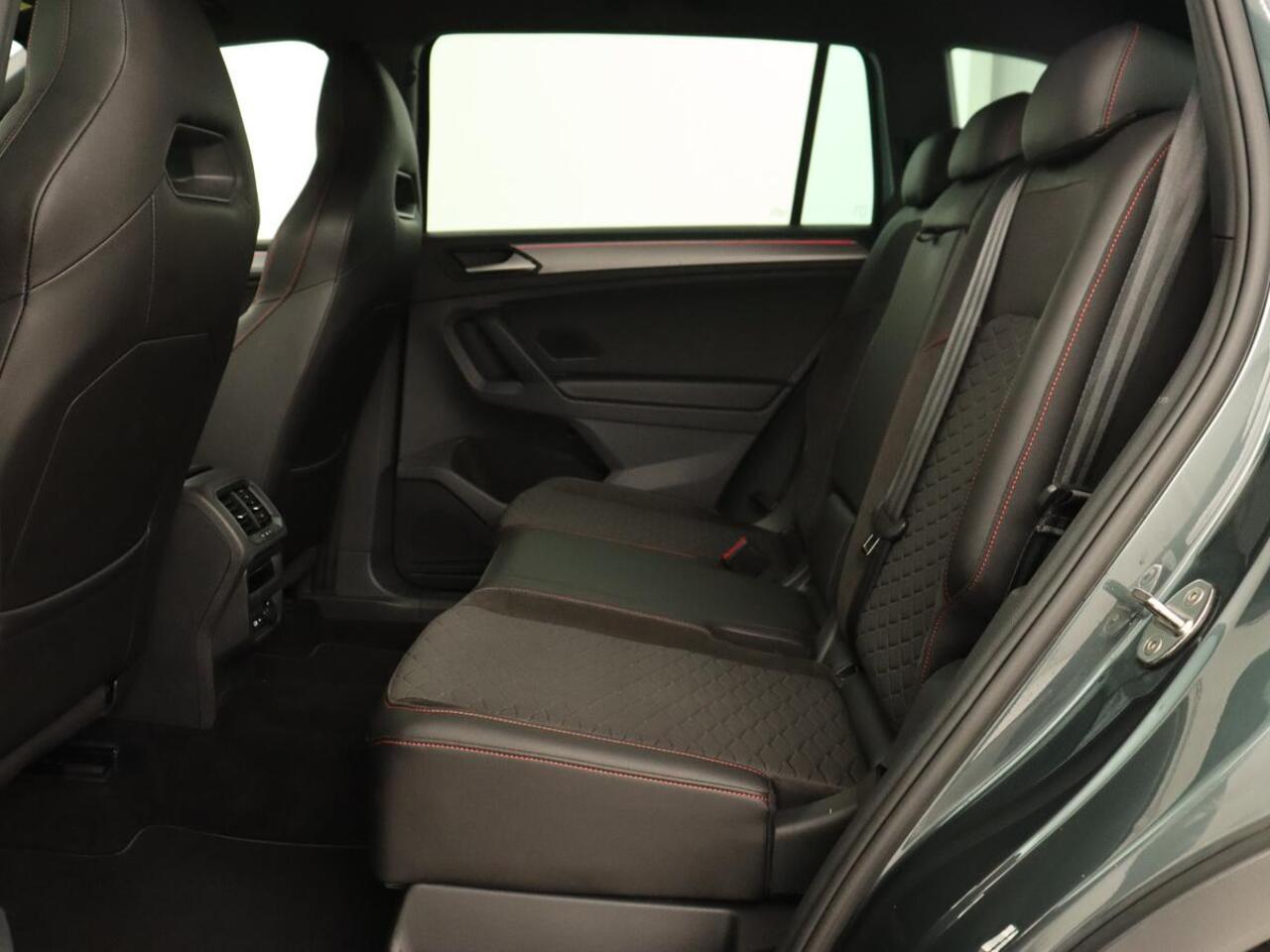 Seat Tarraco 1.5 TSI FR | Trekhaak | Carplay | Camera | Adaptive cruise | Trekhaak | Navigatie | Memory | Full LED | Sfeerverlichting | Keyless | Park Assist | 20'' lichtmetalen velgen