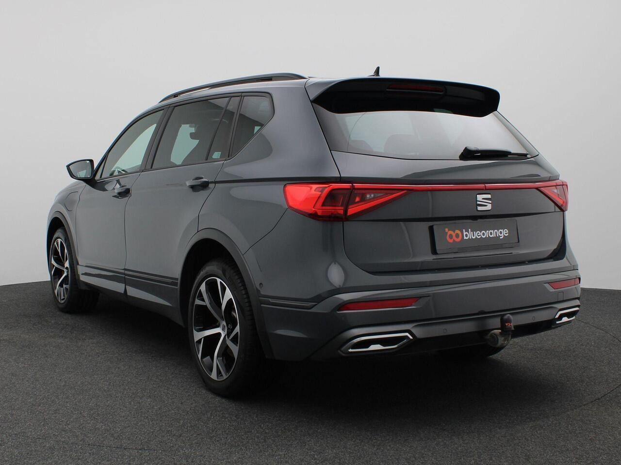 Seat Tarraco 1.4 TSI e-Hybrid PHEV FR Business int. 245PK DSG Pano-Schuifdak, Trekhaak, 19" LM Velgen, Keyless, Voorstoelen en achterbank verwarmd, Side Assist, Elektr. Achterklep