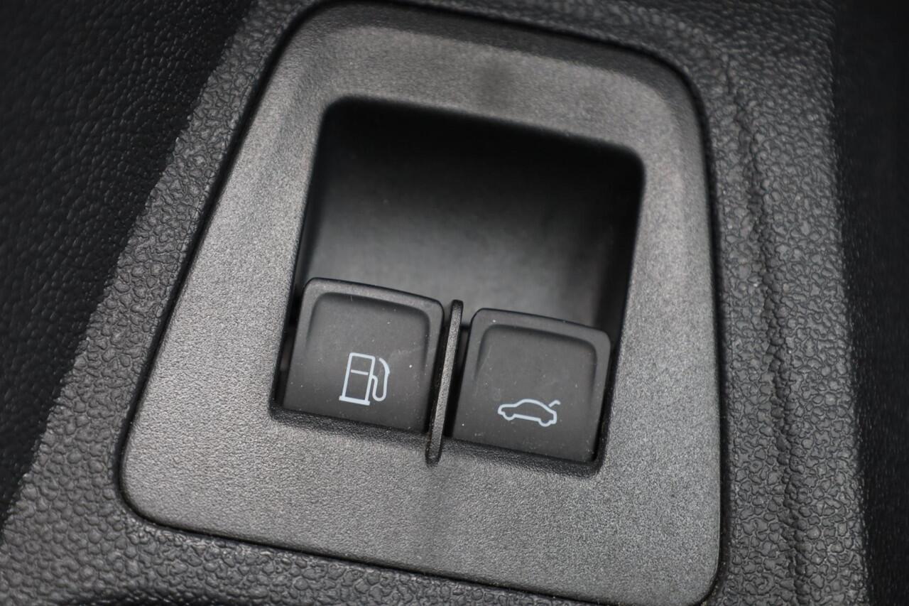 Seat Tarraco 1.4 TSI e-Hybrid PHEV Xperience Business Intense achteruitrijcamera elektrische achterklep zwarte dakhemel leder / alcantara digital cockpit navigatie privacy glas draadloos carplay ACC dealer onderhouden