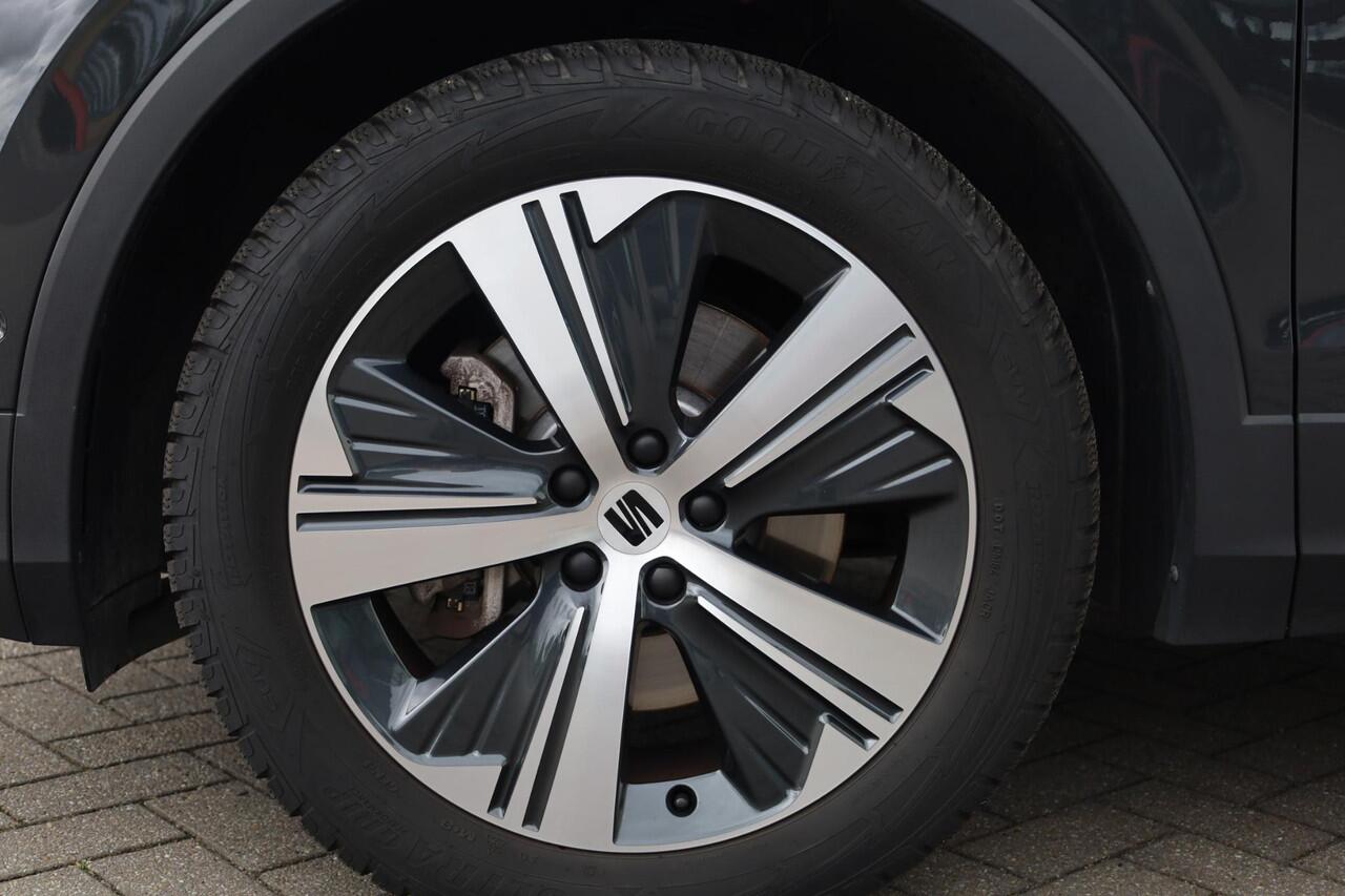 Seat Tarraco 1.4 TSI e-Hybrid PHEV Xperience Business Intense achteruitrijcamera elektrische achterklep zwarte dakhemel leder / alcantara digital cockpit navigatie privacy glas draadloos carplay ACC dealer onderhouden