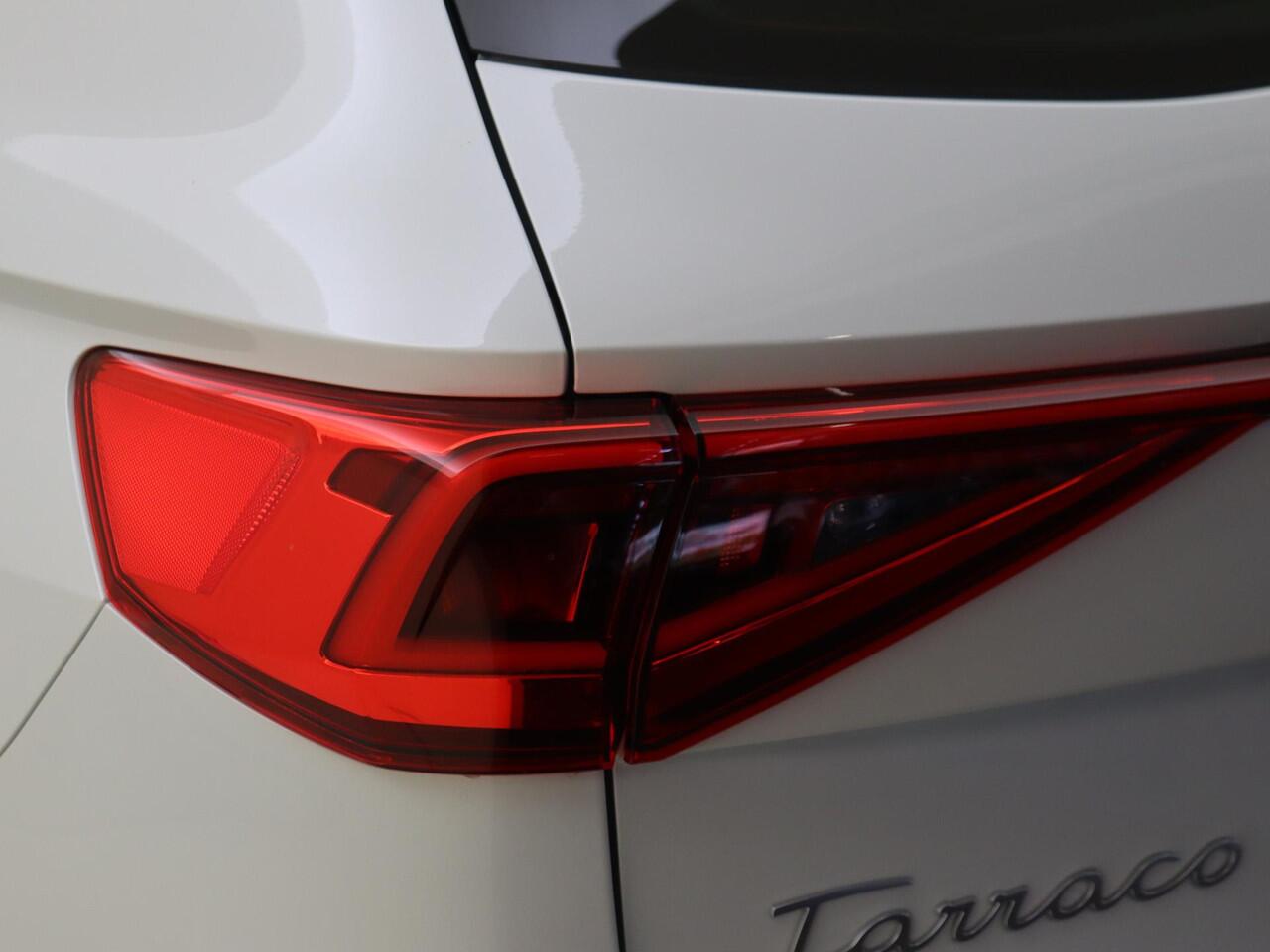 Seat Tarraco 1.4 TSI e-Hybrid PHEV FR Business | Trekhaak | Adaptieve demping | Parkeerassistent | Keyless | Stoelverwarming voor en achter | Dodehoek detectie | Achteruitrijcamera |