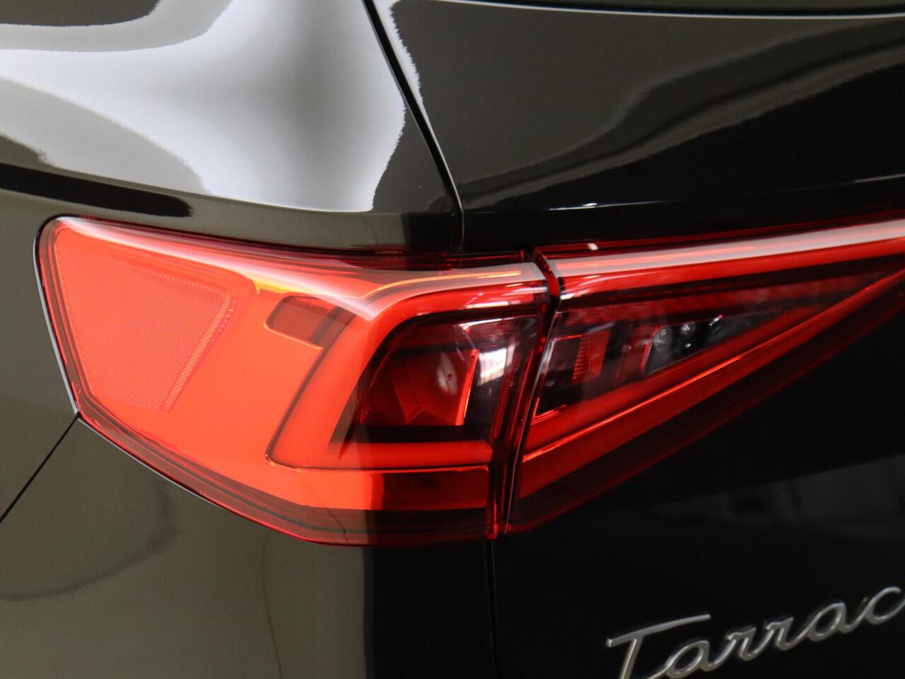 Seat Tarraco 1.4 TSI e-Hybrid PHEV FR Business | Trekhaak | Adaptieve demping | Parkeerassistent | Keyless | Stoelverwarming voor en achter | Dodehoek detectie | Achteruitrijcamera |