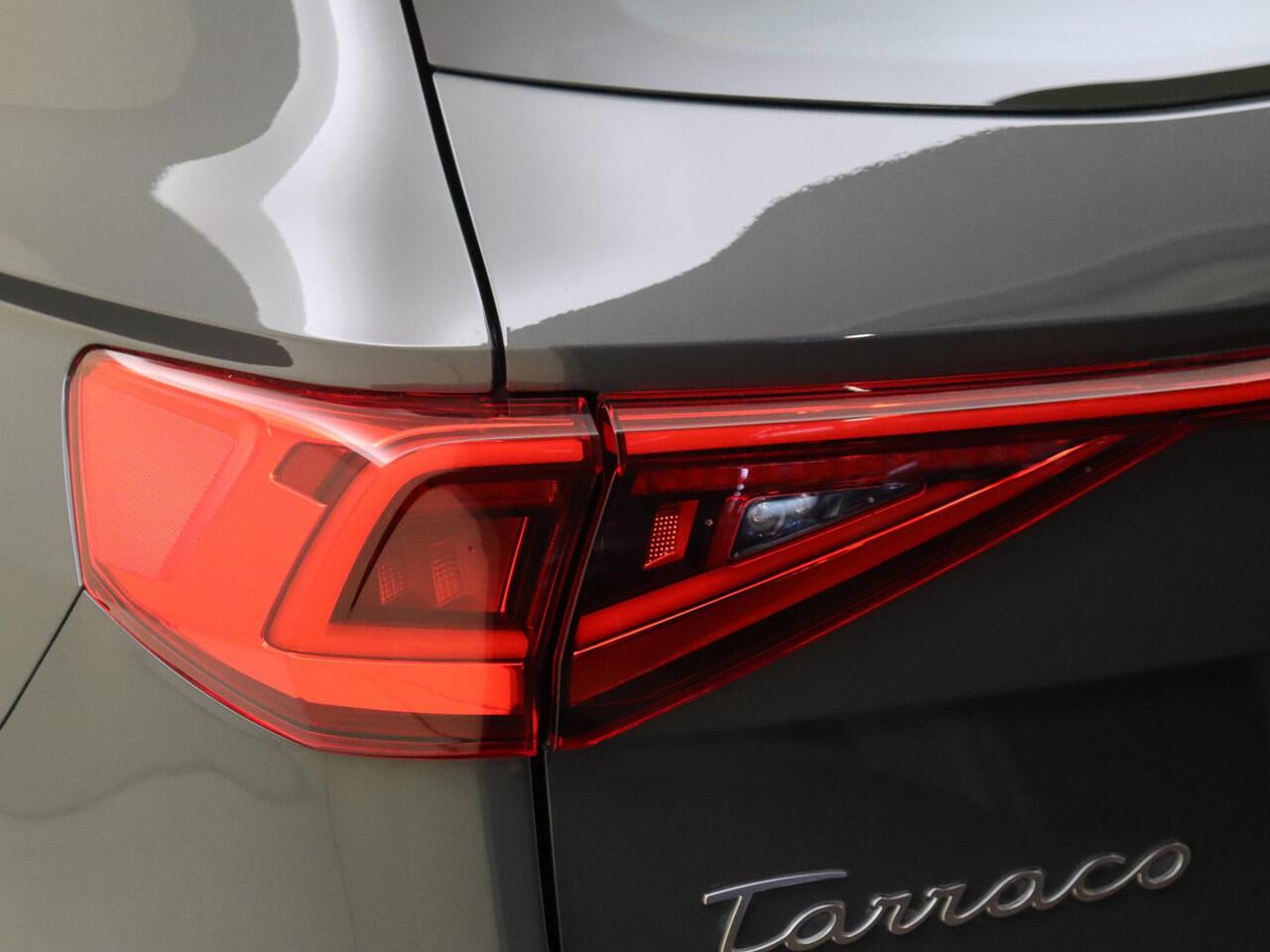 Seat Tarraco 1.4 TSI e-Hybrid PHEV FR Business | Trekhaak | Parkeerassistent | Adaptieve demping | Stoelverwarming voor en achter | Keyless | Dodehoek detectie | Achteruitrijcamera |