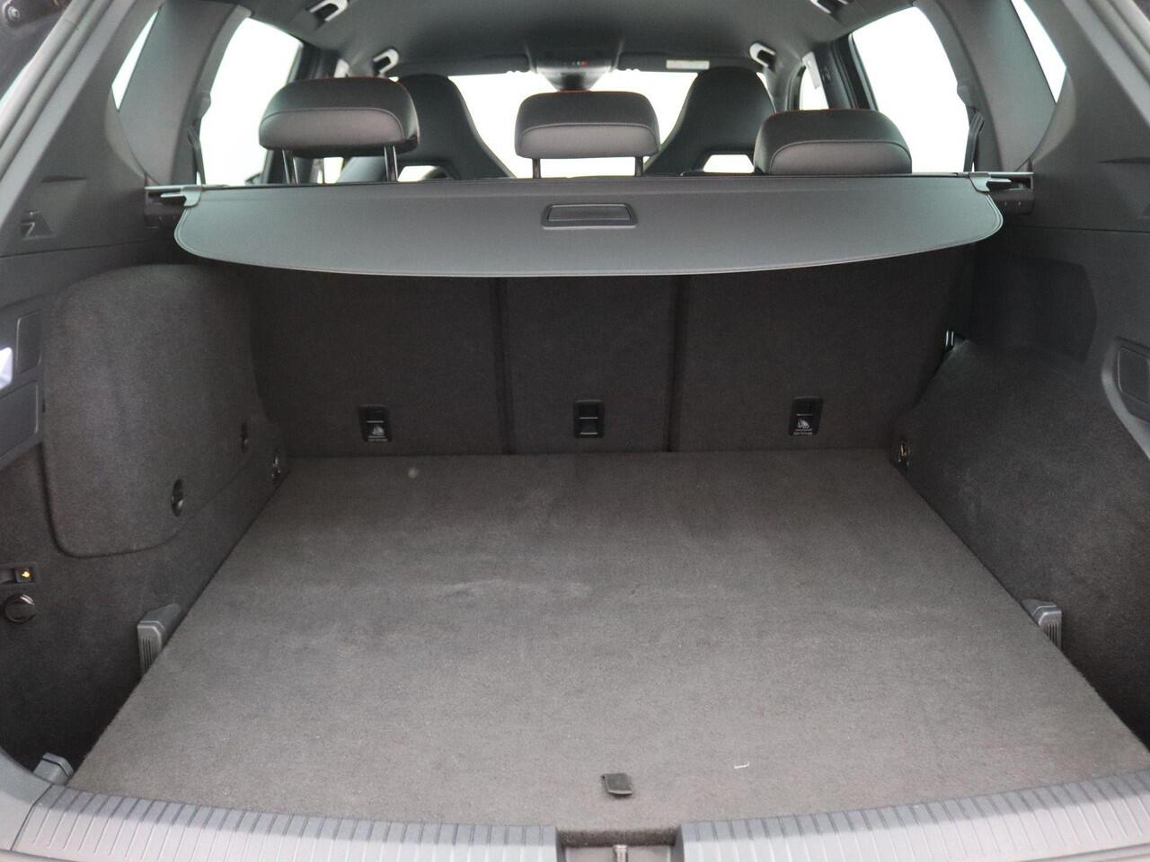 Seat Tarraco 1.4 TSI e-Hybrid PHEV FR Business 245PK DSG Trekhaak, Achteruitrijcamera, Elektrische Memorystoel, Adaptieve Cruise Control, Side Assist, Keyless, Easy Open, Stoelverwarming voor + achter, 19" LM Velgen