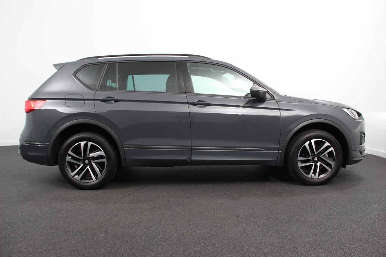 Seat Tarraco 1.5 TSI 150pk FR DSG 7p. | DEMO ! | Navigatie | Apple Carplay/Android Auto | Camera | Parkeer sensoren | Digitale Cockpit | Lichtmetalen velgen | Stoelverwarming | Stoel bestuurder electrisch verstelbaar