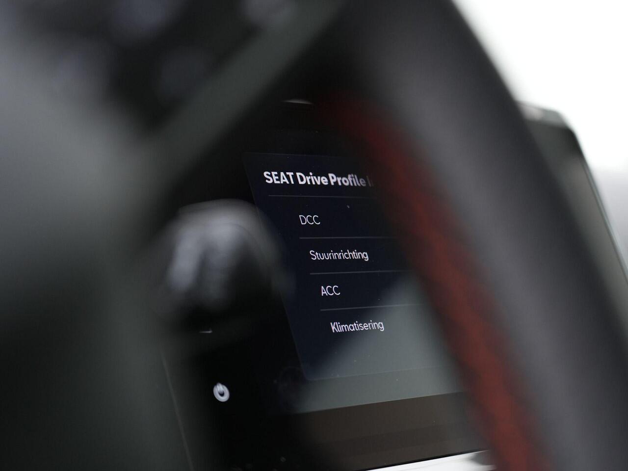 Seat Tarraco 1.4 TSI e-Hybrid 245 pk PHEV FR Business | Panoramadak | Trekhaak | Geheugenstoel | 360 camera | Stuur-/achterbankverwarming