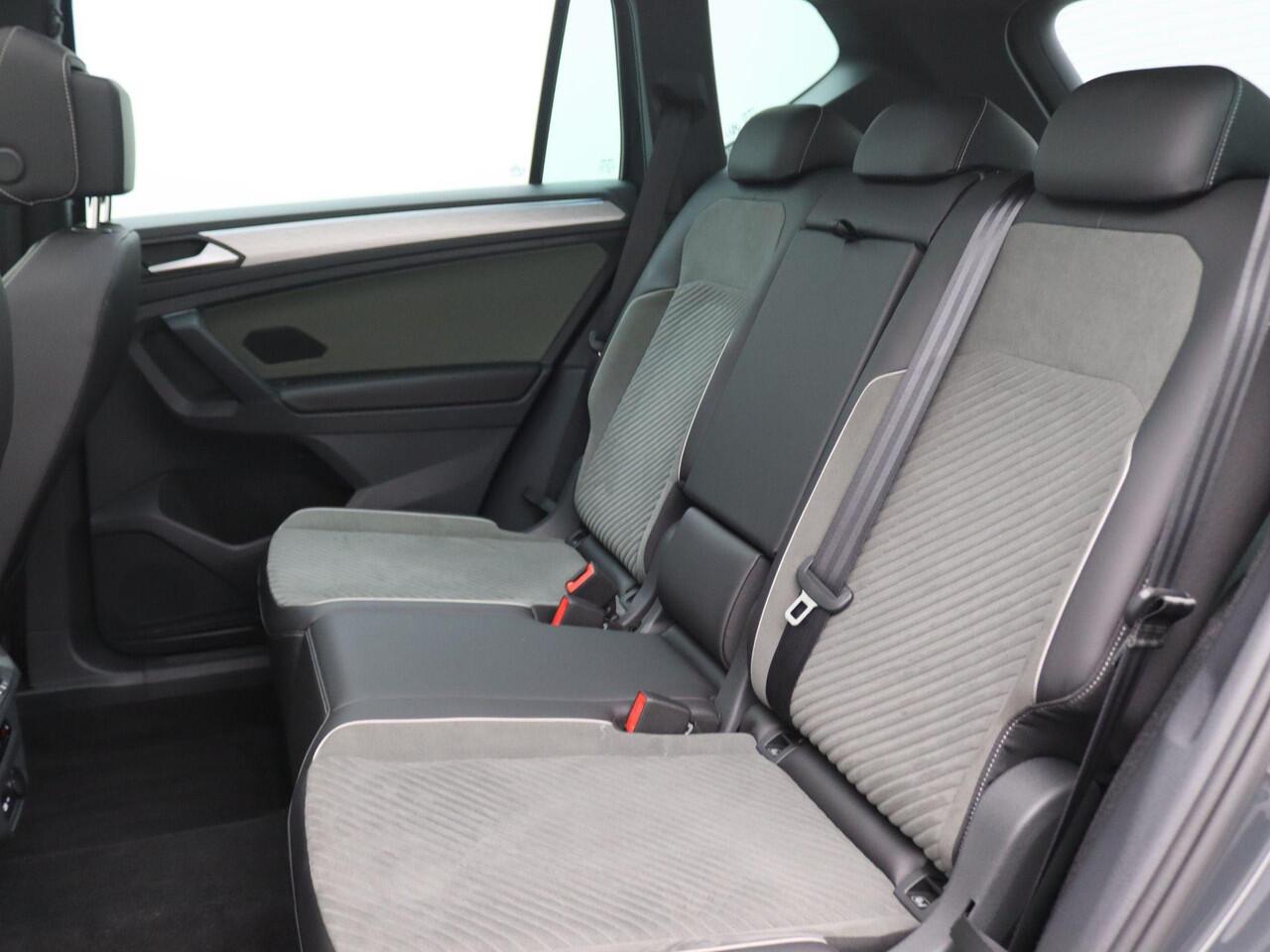 Seat Tarraco Xperience PHEV 1.4 TSI e-Hybrid 245pk full led, trekhaak, standkachel, 360gr. camera, schuif-kanteldak, adaptive cruise, side assist, stoelverwarming voor & achter, alarm, keyless, 20" lichtmetaal