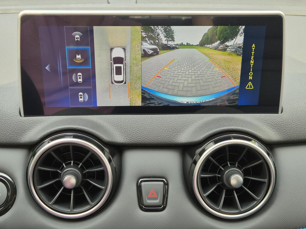 Seres 3 52kWh Automaat / Trekhaak / Garantie tot 20/5/2027 / WLTP bereik 327 km / Schuif/-Kanteldak / Rondomzicht Camera / Stoelverwarming voor / Mirror voor Google Maps Navigatie / Lederenbekleding