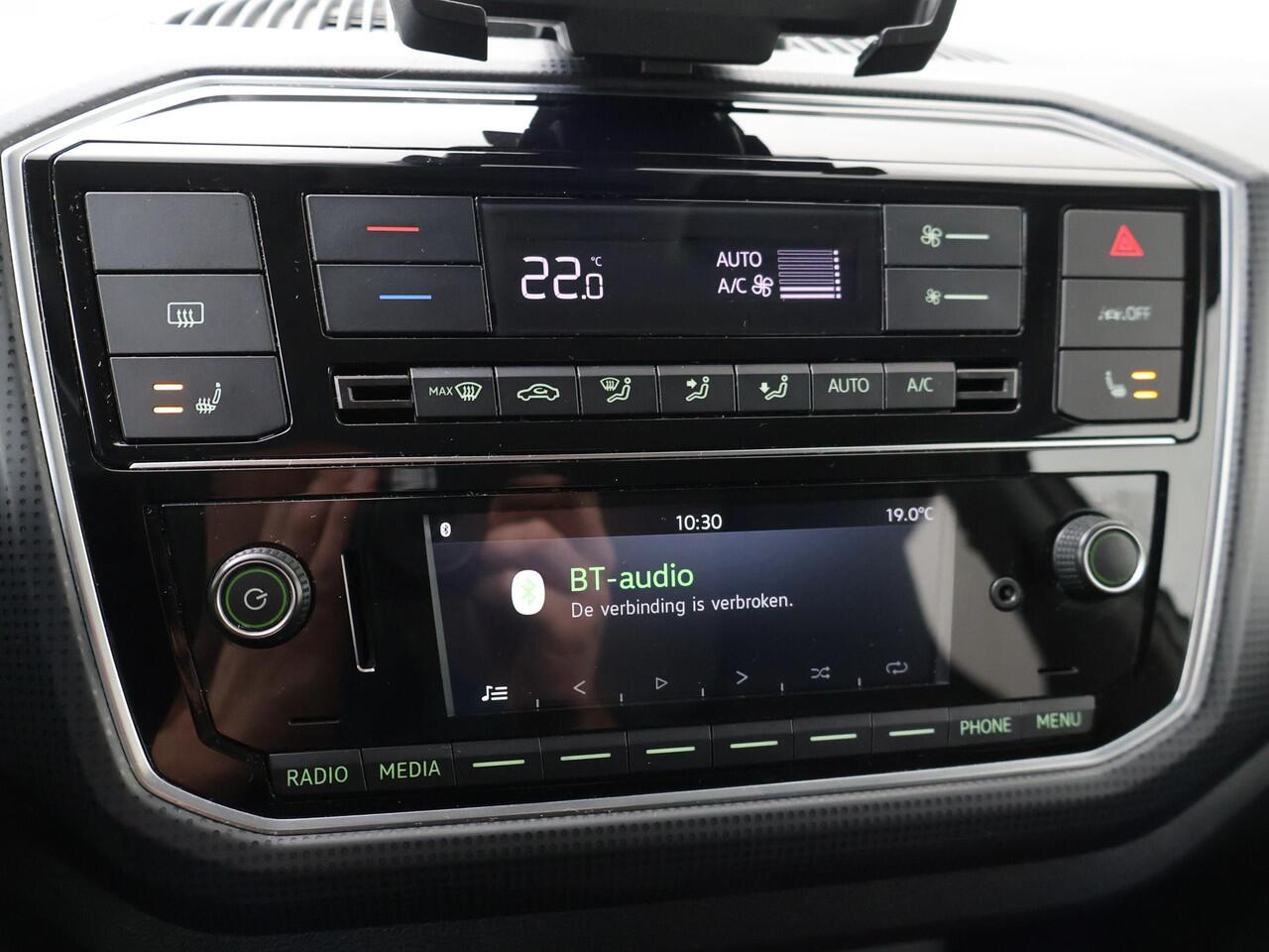 Skoda E-Citigo e-iV EV Ambition | 83 PK | SoH 87% | Voorstoelen verwarmd | Climate control | Parkeersensoren achter |