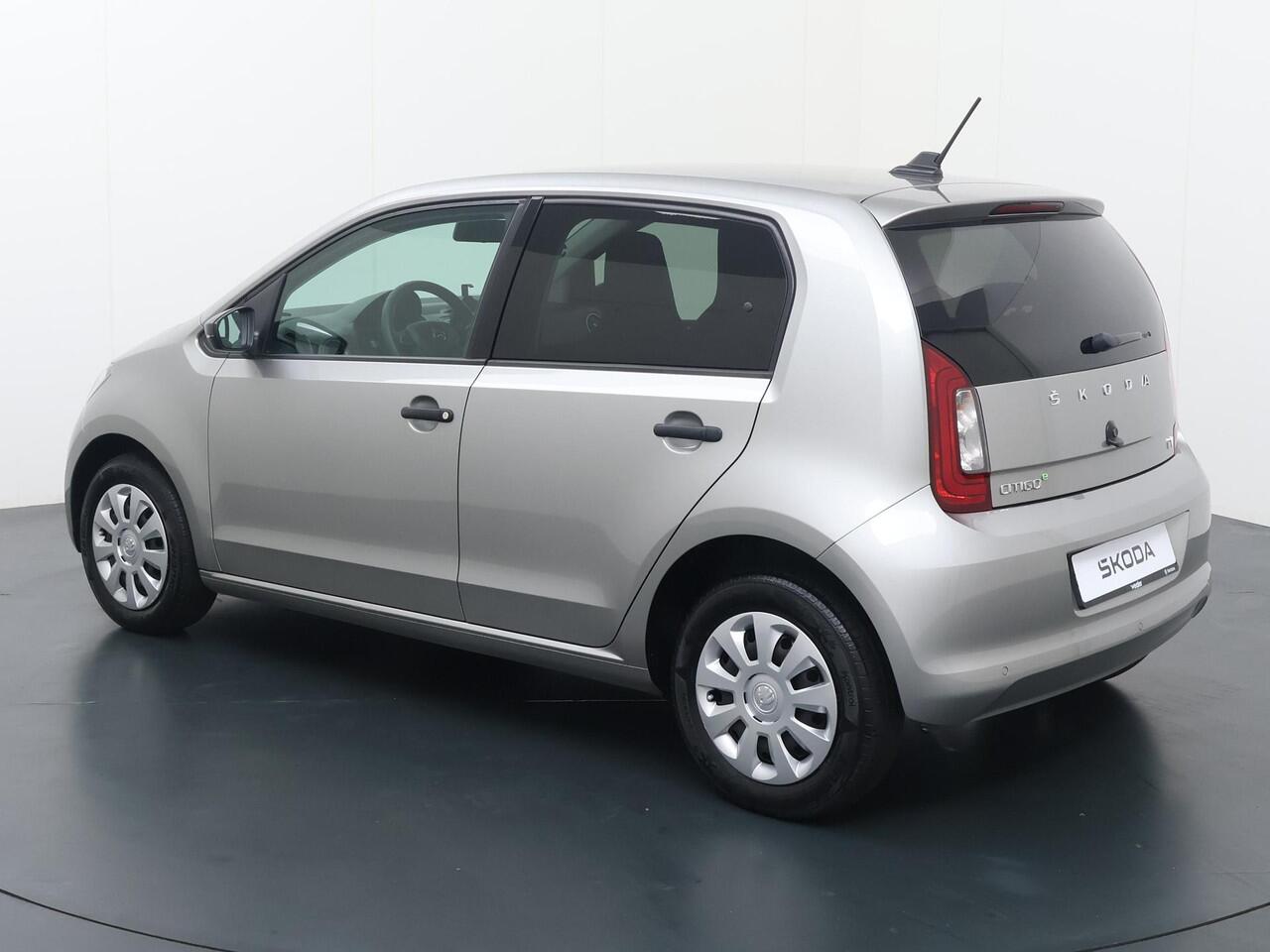Skoda E-Citigo e-iV EV Ambition | 83 PK | SoH 87% | Voorstoelen verwarmd | Climate control | Parkeersensoren achter |