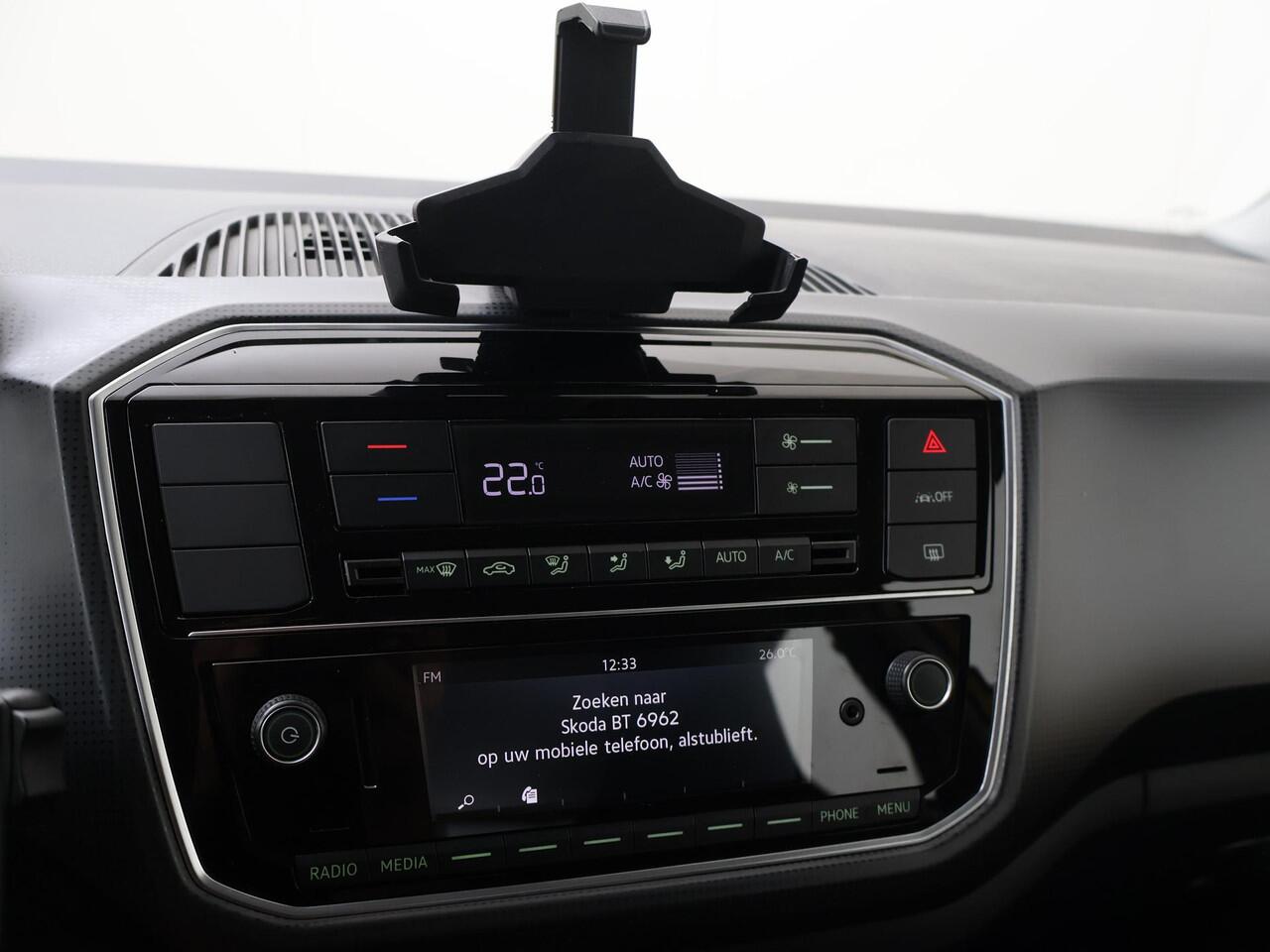 Skoda E-Citigo e-iV EV Ambition | 83 PK | SoH 87% | Climate control | Bluetooth | Verkeersbord detectie |