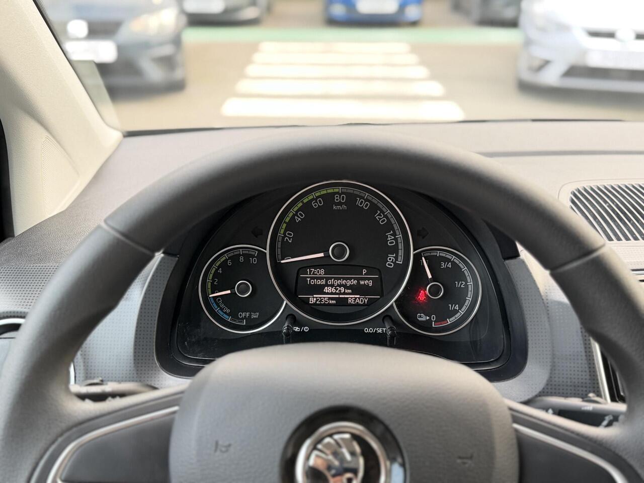 Skoda E-Citigo e-iV EV Ambition 83pk | SOH 90.15% | Automaat | Climatronic | Cruise control | Bluetooth