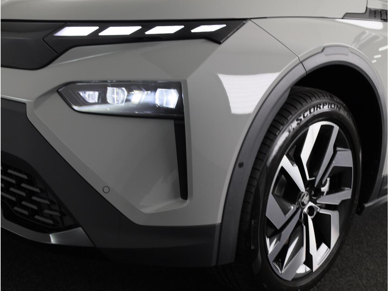 Skoda Elroq 60 Sportline 204 pk | Matrix Led koplampen | Keyless Entry | Adaptieve cruise controle | Phonebox met draadloss opladen |