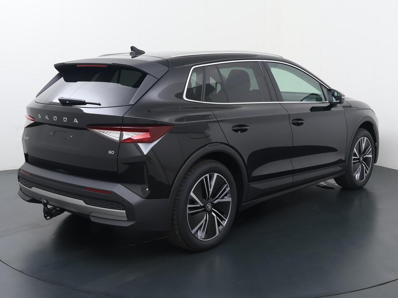 Skoda Elroq 60 Business Edition 204 PK | Trekhaak | Business Upgrade Clever | 20" lichtmetalen velgen | Navigatie |