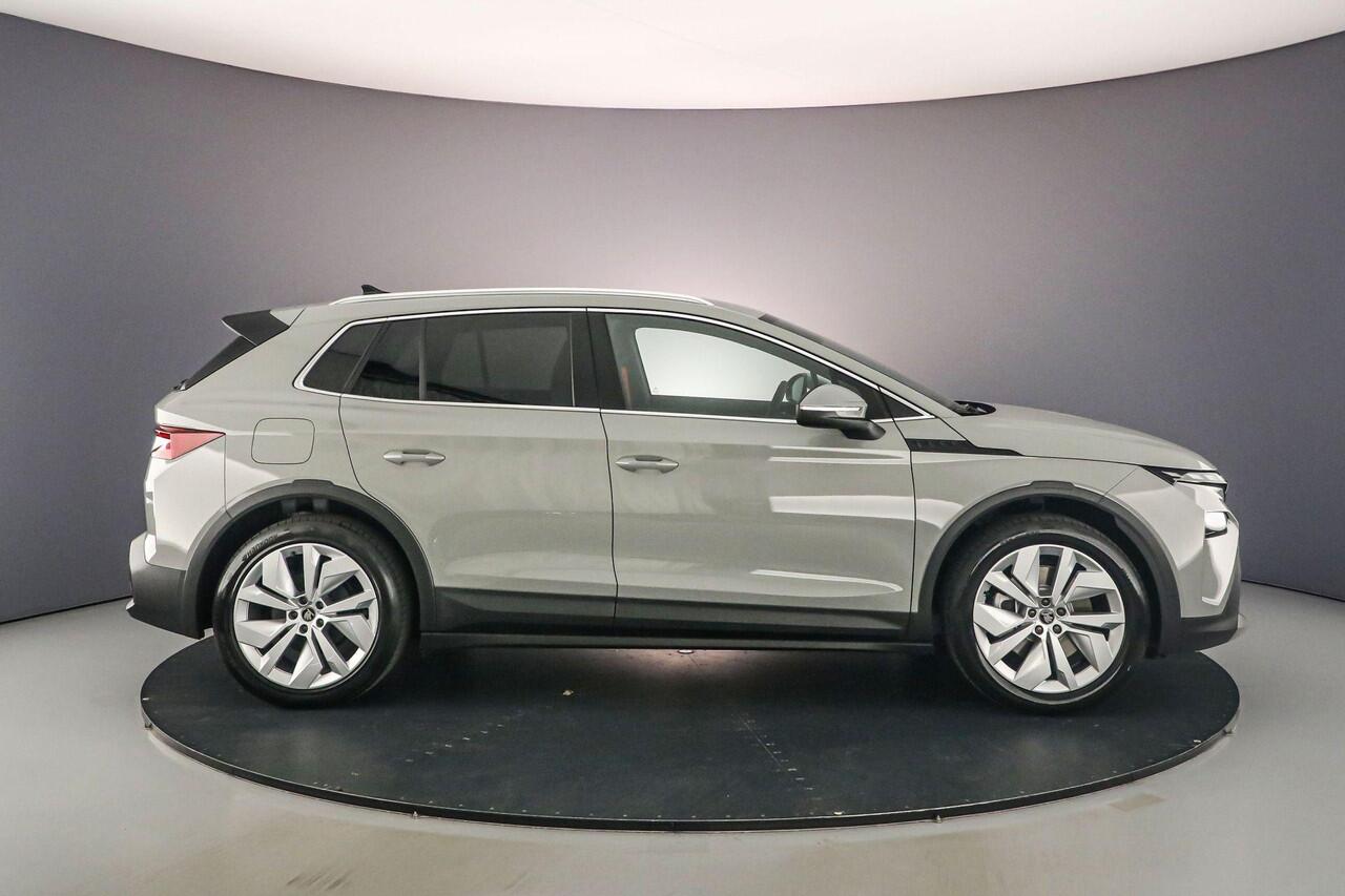 Skoda Elroq Business Edition 286pk Automaat Trekhaak, Adaptive cruise control, Stuurwiel verwarmd, Navigatie, Elektrische achterklep, Achteruitrijcamera, Stoelverwarming, LED matrix koplampen