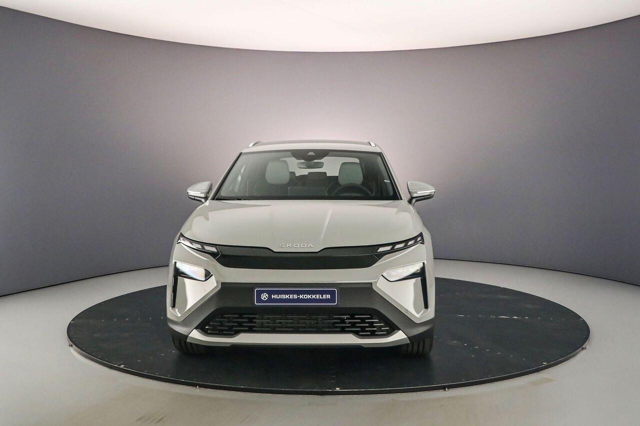 Skoda Elroq Business Edition 286pk Automaat Trekhaak, Adaptive cruise control, Stuurwiel verwarmd, Navigatie, Elektrische achterklep, Achteruitrijcamera, Stoelverwarming, LED matrix koplampen