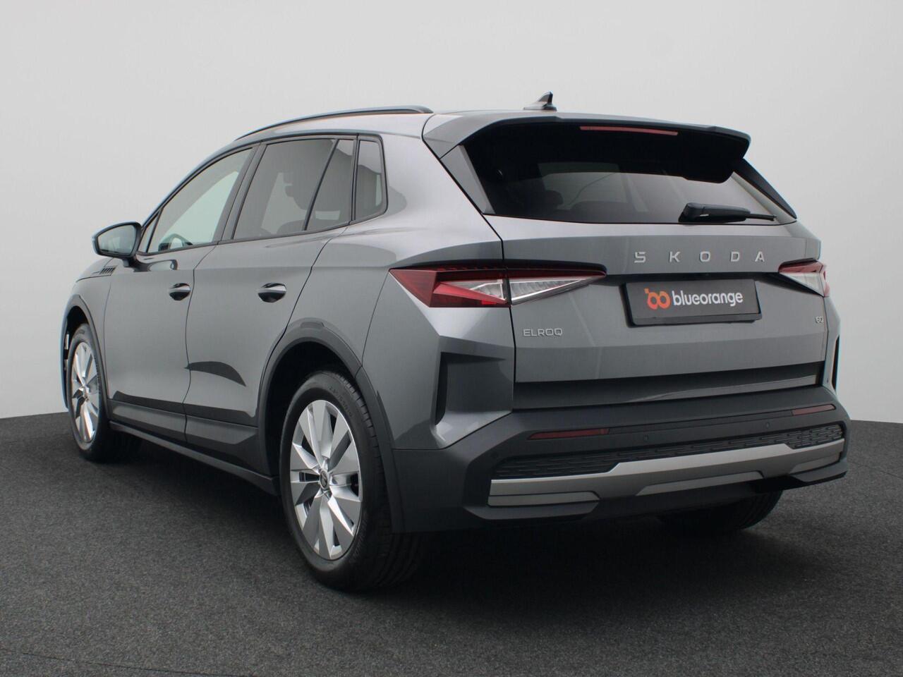 Skoda Elroq 60 Business Edition 204PK Warmtepomp, Keyless, Adaptieve Cruise Controle, Achteruitrijcamera, Side Assist, Navi, Stoel-Stuurverwarming, 19" LM Velgen