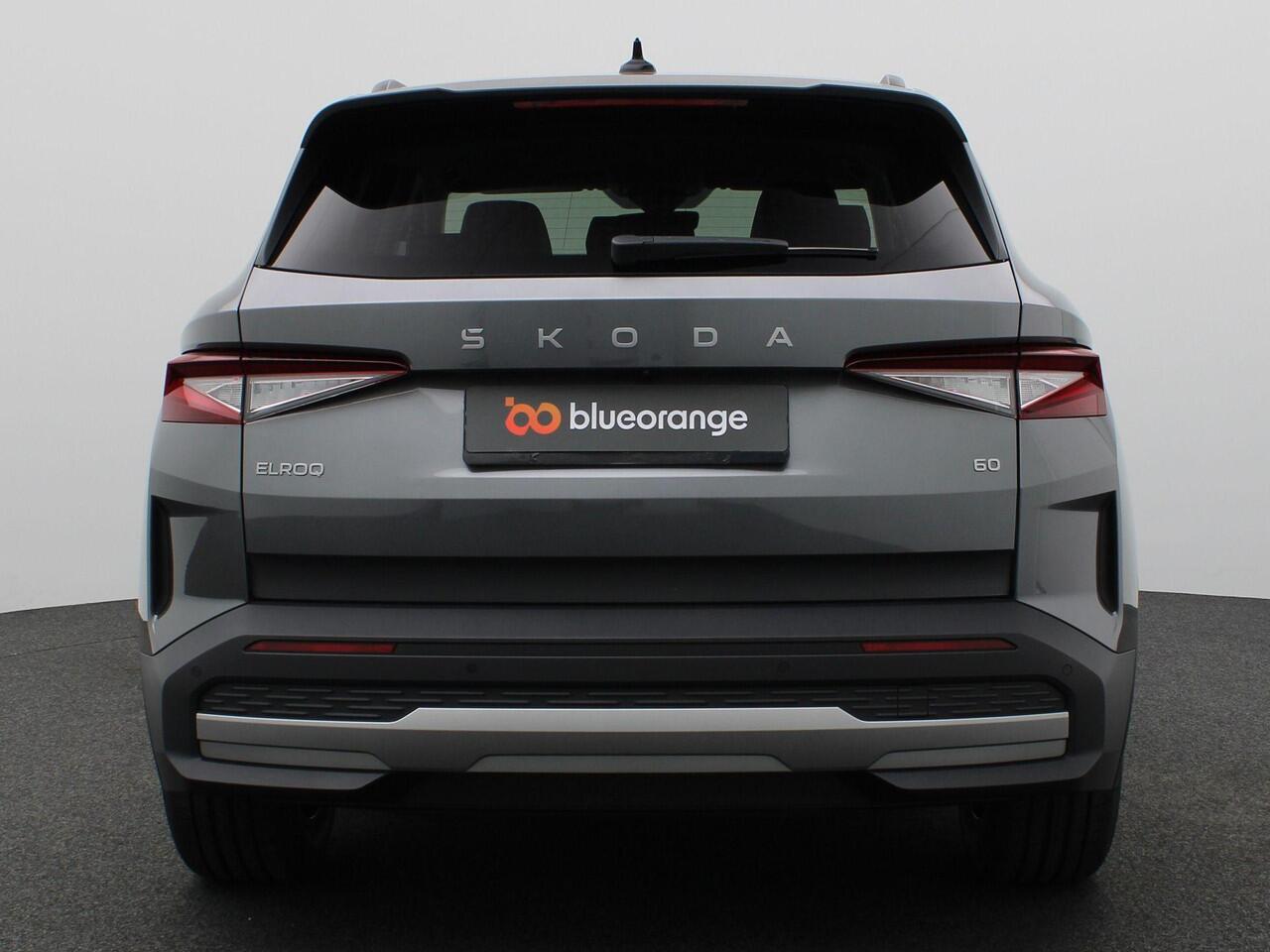 Skoda Elroq 60 Business Edition 204PK Aut. Warmtepomp, Adaptieve Cruise Controle, Side Assist, Keyless, Navi, Stoel-Stuurverwarming, 19" LM Velgen