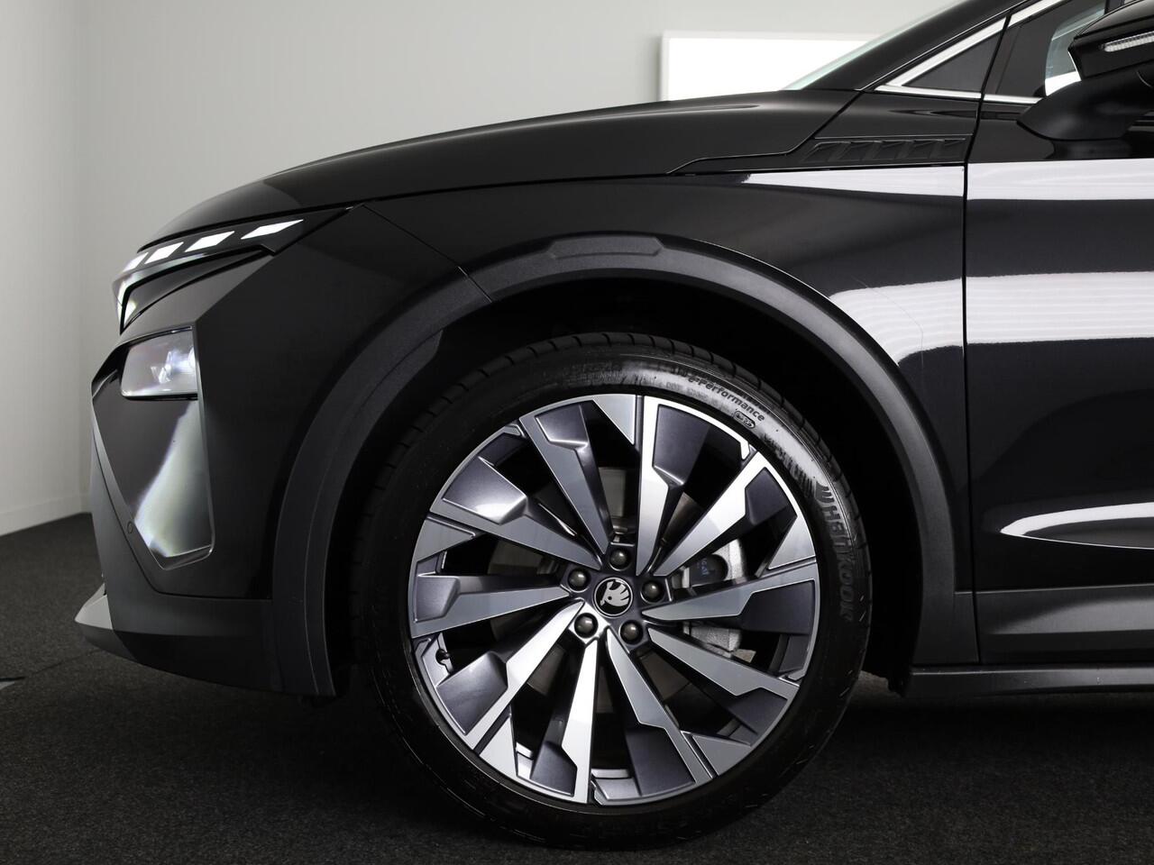 Skoda Elroq 85 Business Edition 286pk | Leder | Head Up | Elek. stoel | 21 inch | 360 camera | Adaptive Cruise | Blind Spot