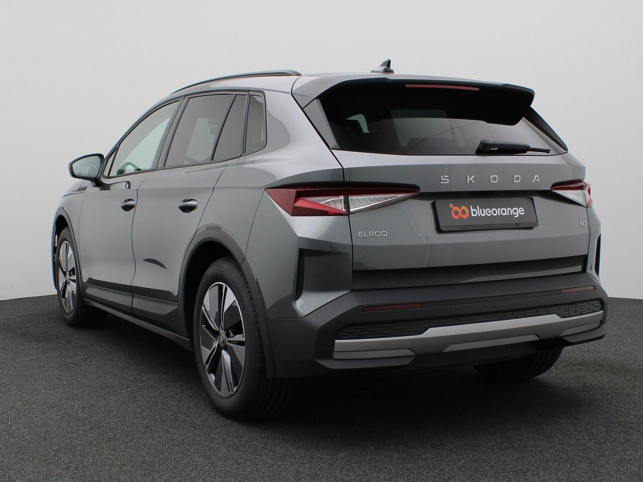 Skoda Elroq 60 Business Edition 204PK Aut Warmtepomp, Keyless, Alarm, Stoel-Stuurverwarming, Achteruitrijcamera, Adaptieve Cruise Controle, Side Assist, 19" LM Velgen