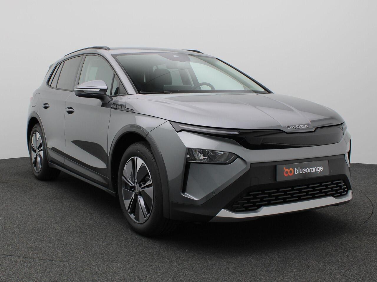 Skoda Elroq 60 Business Edition 204PK Aut Warmtepomp, Keyless, Alarm, Stoel-Stuurverwarming, Achteruitrijcamera, Adaptieve Cruise Controle, Side Assist, 19" LM Velgen