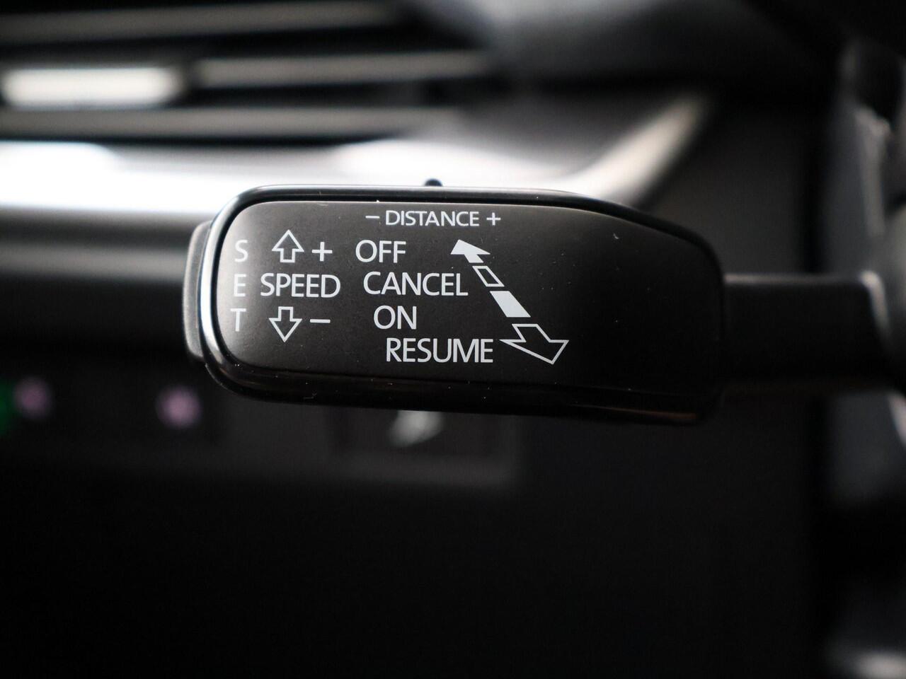 Skoda Elroq 60 Business Edition Tour 204 PK | Trekhaak | Business Upgrade Clever | 19" lichtmetalen velgen | Navigatie | ¤ 2.950 Tourvoordeel |