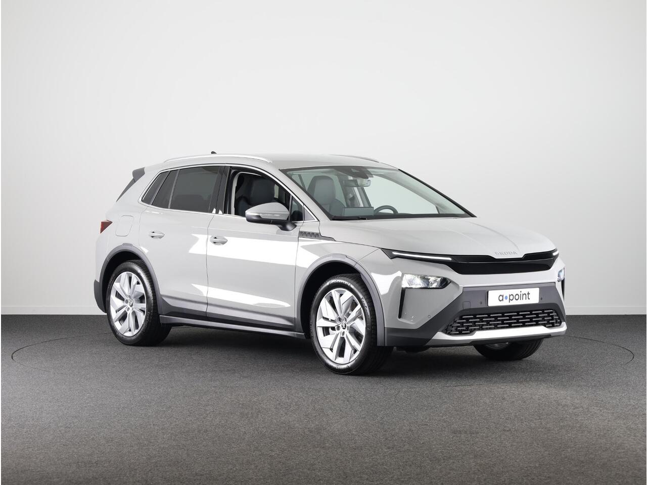 Skoda Elroq 60 Business Edition Tour 204 pk | Trekhaak | Business Upgrade Pakket - CLEVER | 20 inch lichtmetalen velgen | Adaptive Cruise Control | Dode hoeksensor | Bagage scheidingsnet