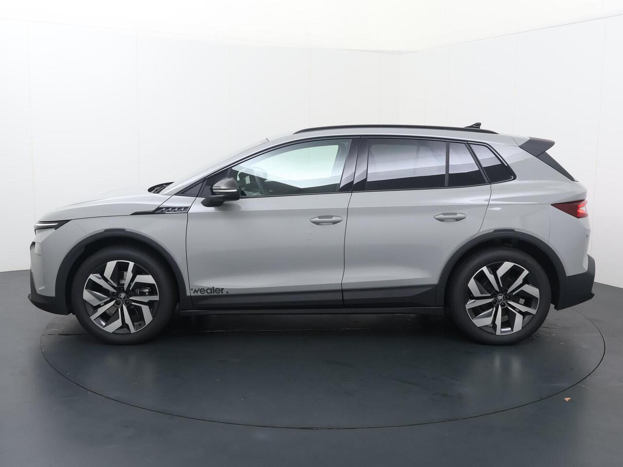 Skoda Elroq 60 Sportline 204 PK | Wegklapbare Trekhaak | 20" Lichtmetalen velgen | Side Assist | Camera |