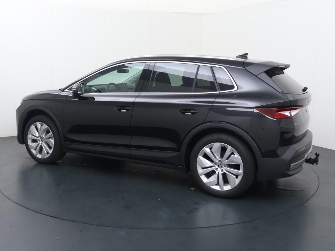 Skoda Elroq 60 Business Edition Tour 204 PK | Trekhaak | Business Upgrade Clever | 20" lichtmetalen velgen | Navigatie | ¤ 2.950 Tourvoordeel |