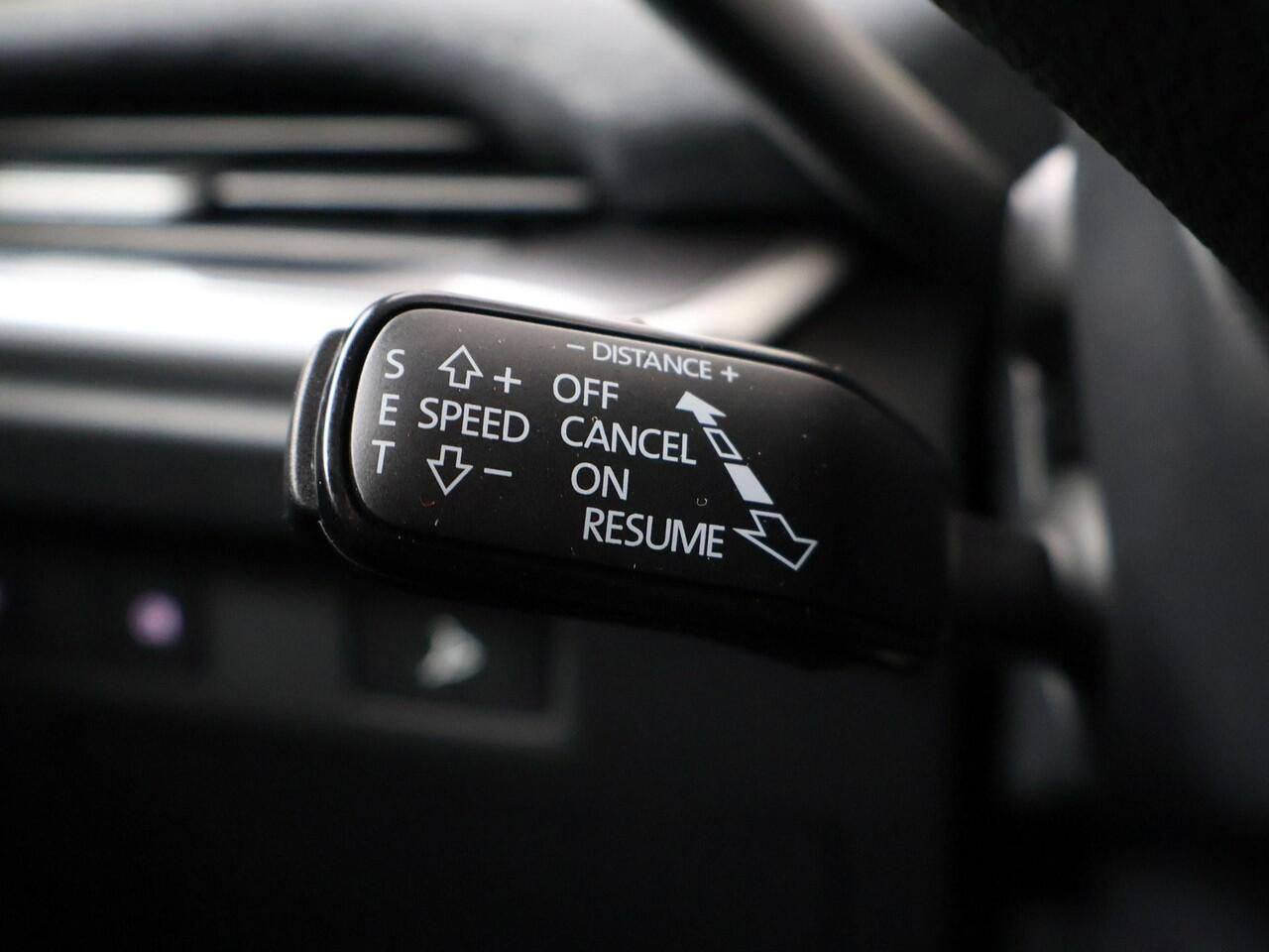 Skoda Elroq 60 Business Edition Tour 204 PK | Trekhaak | Business Upgrade Clever | 20" lichtmetalen velgen | Navigatie | ¤ 2.950 Tourvoordeel |