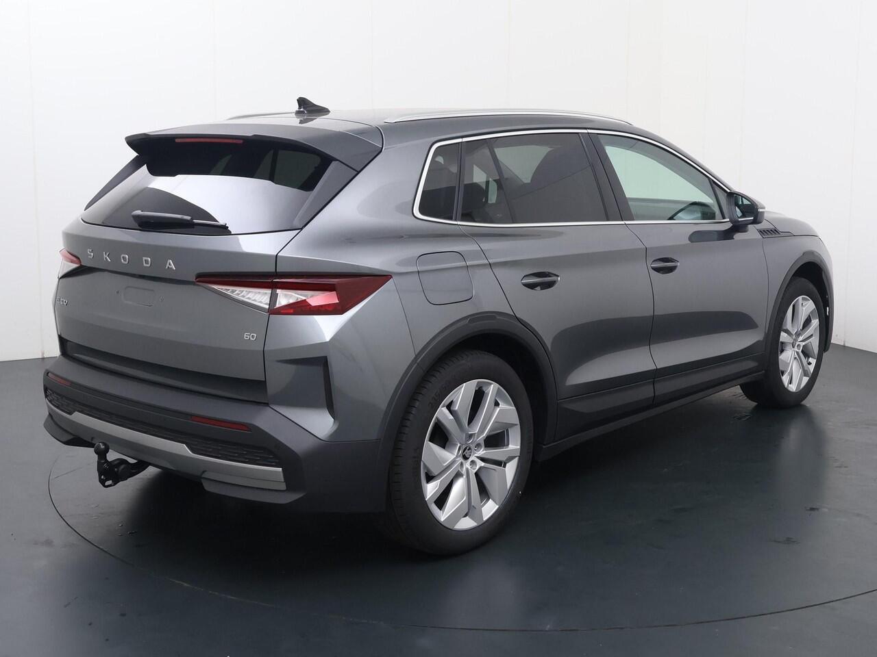 Skoda Elroq 60 Business Edition Tour 204 PK | Trekhaak | Business Upgrade Clever | 20" lichtmetalen velgen | Navigatie | ¤ 2.950 Tourvoordeel |