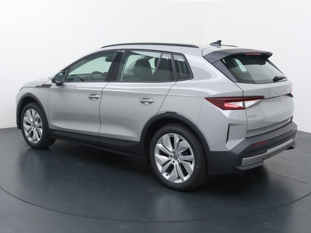 Skoda Elroq 55 Selection 170 PK | Achteruitrijcamera | Wireless Carplay & Android auto | 19" lichtmetalen velgen |