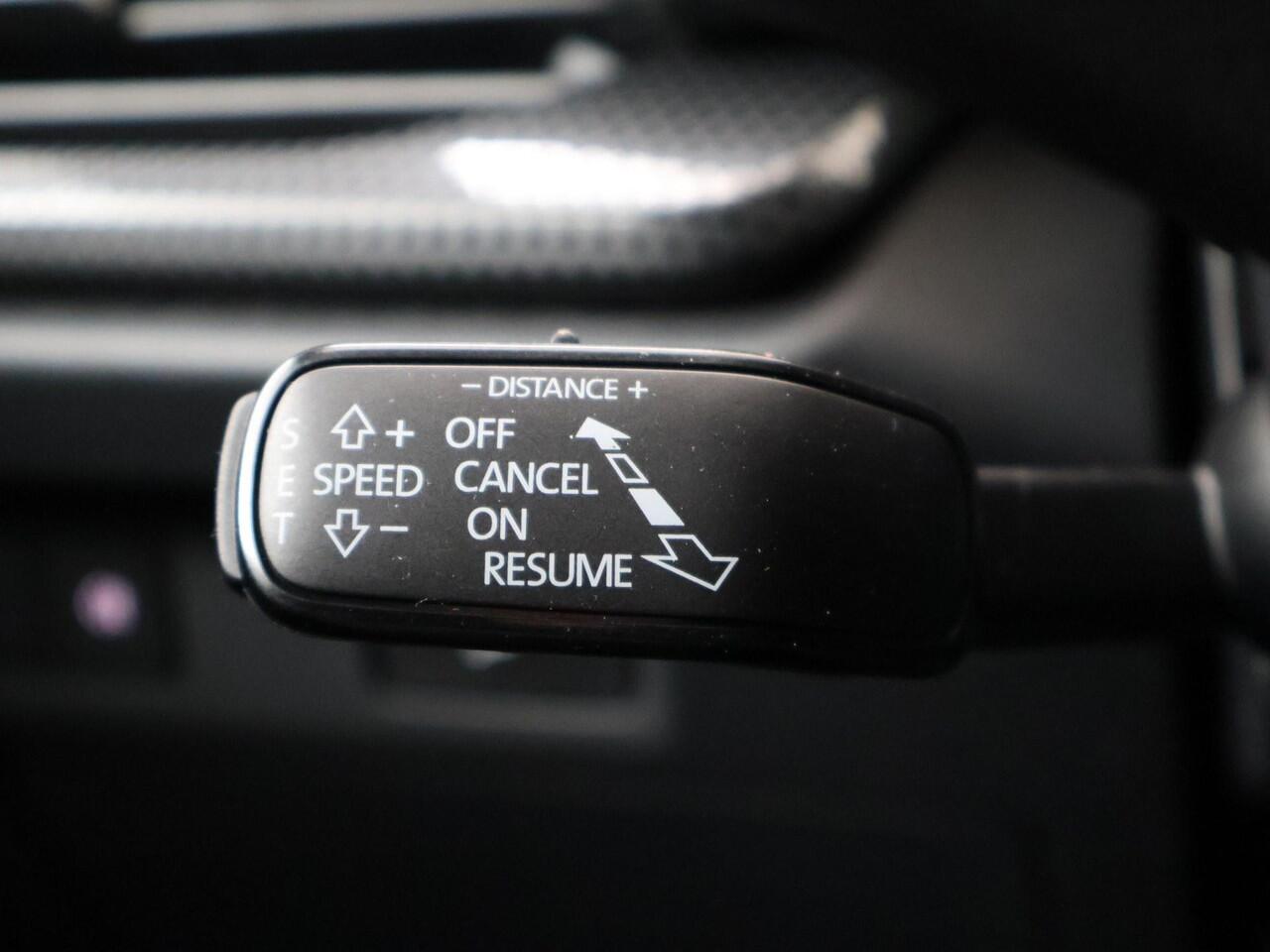 Skoda Elroq 55 Selection 170 PK | Achteruitrijcamera | Wireless Carplay & Android auto | 19" lichtmetalen velgen |