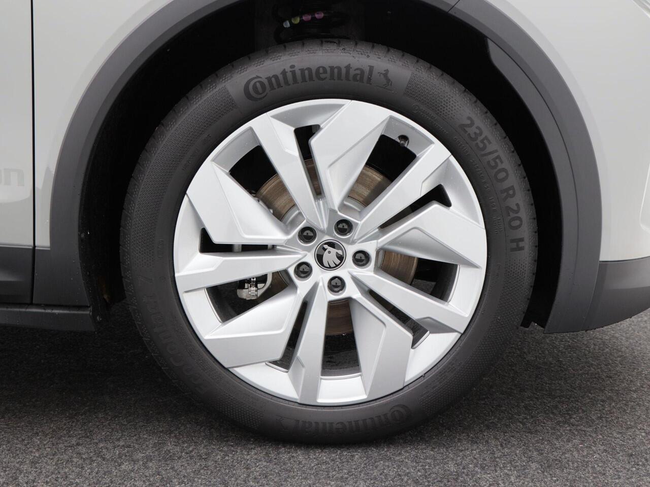 Skoda Elroq Business Edition Tour 60 | 204 PK | Trekhaak | Stoelverwarming | Adaptive cruise control | Navigatie