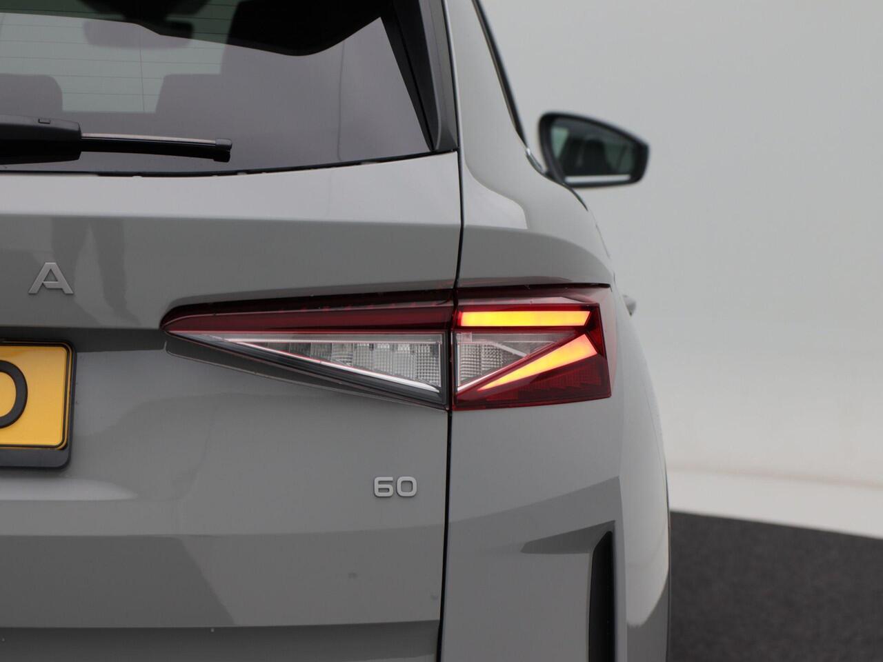 Skoda Elroq Business Edition Tour 60 | 204 PK | Trekhaak | Stoelverwarming | Adaptive cruise control | Navigatie