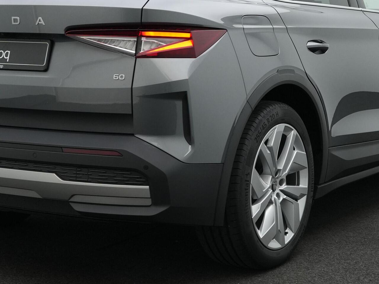 Skoda Elroq Business Edition 150 kW / 204 pk Adaptive Cruise Control | Stoelverwarming | Stuurverwarming | Navigatiesysteem | Draadloze Apple Carplay / Android Auto |