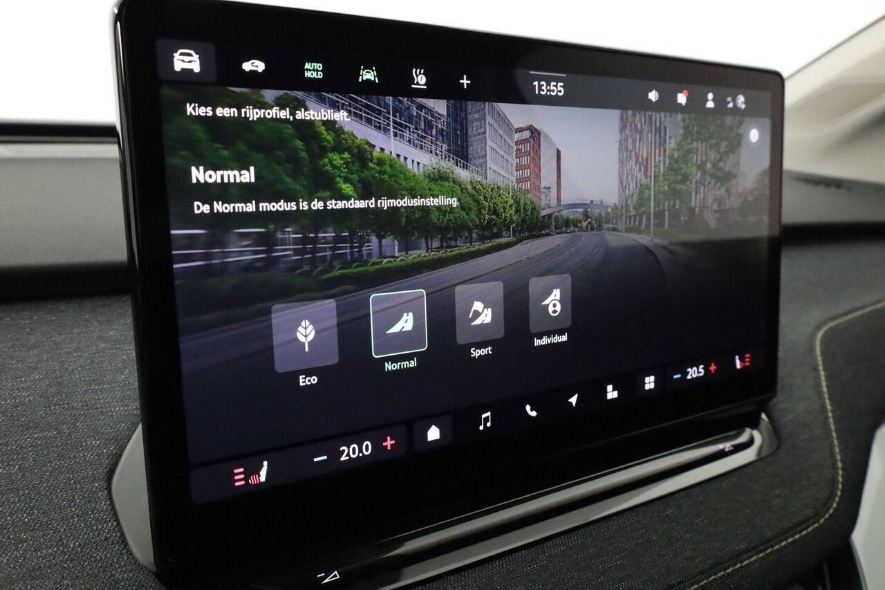 Skoda Elroq Business Edition 150 kW / 204 pk Adaptive Cruise Control | Stoelverwarming | Stuurverwarming | Navigatiesysteem | Draadloze Apple Carplay / Android Auto |