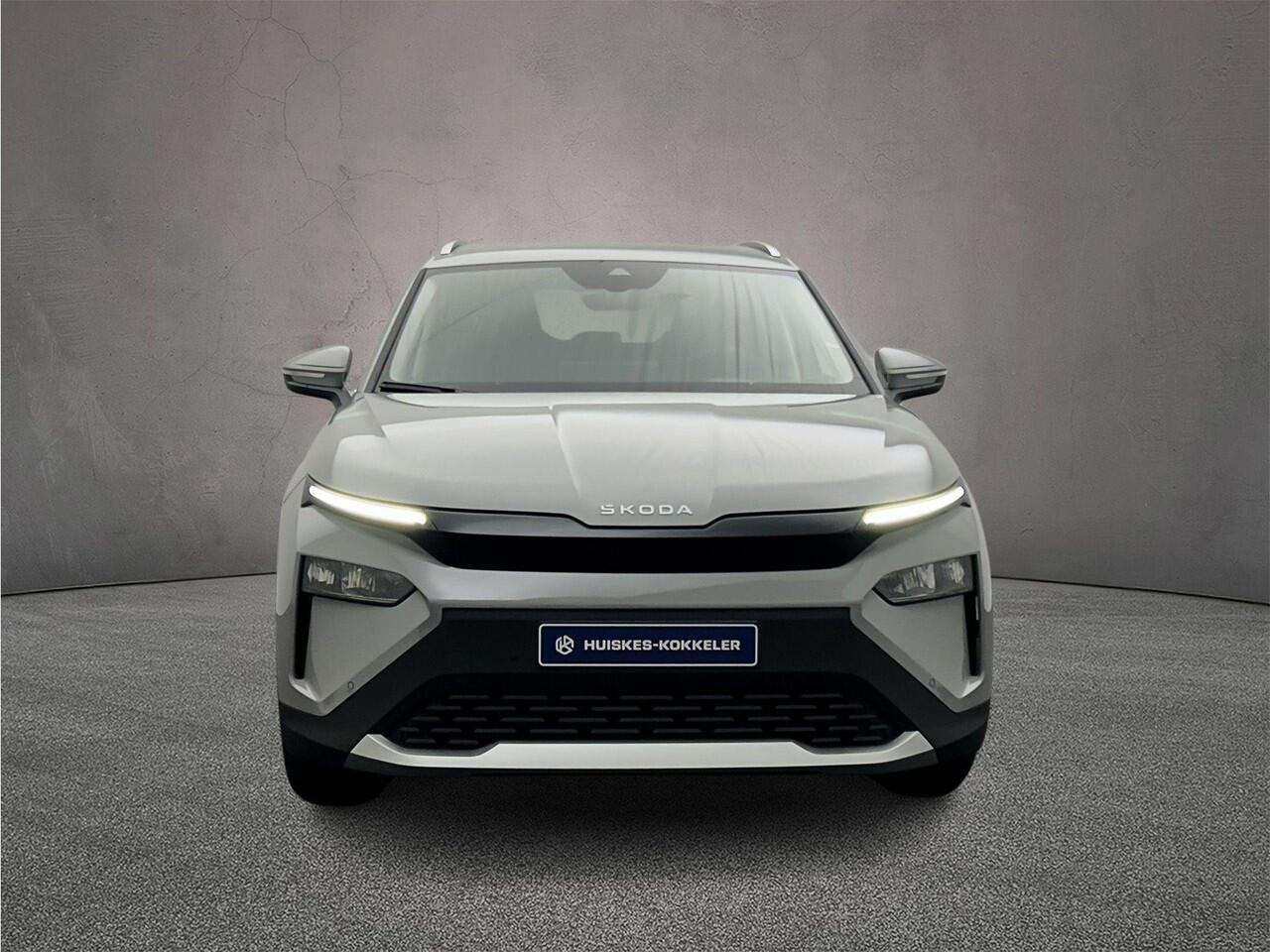 Skoda Elroq 85 Business Edition 286pk Automaat Adaptive cruise control, Achteruitrijcamera, Navigatie, Stoelverwarming, Stuurwiel verwarmd, Parkeersensoren, LED koplampen, App connect