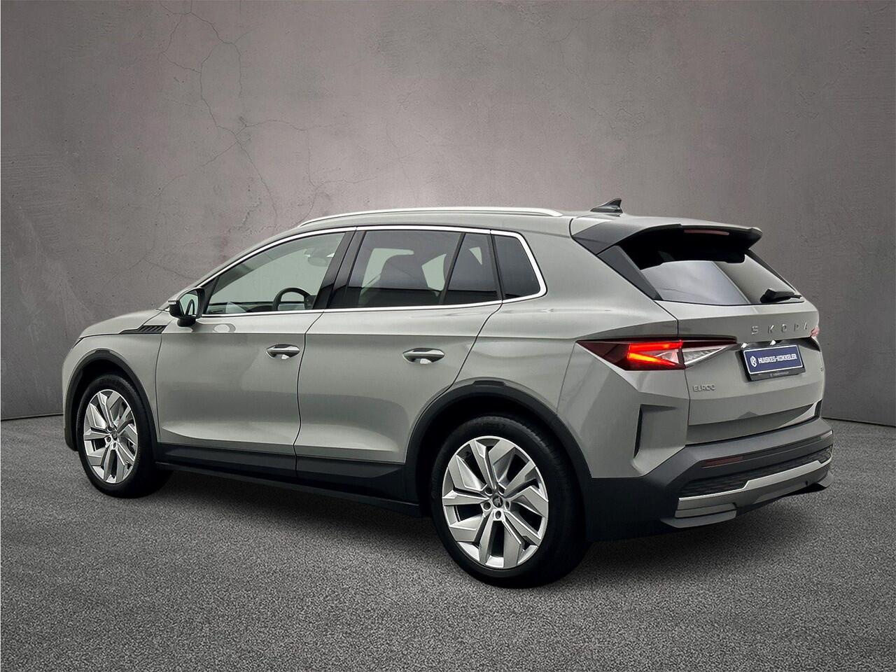 Skoda Elroq 85 Business Edition 286pk Automaat Adaptive cruise control, Achteruitrijcamera, Navigatie, Stoelverwarming, Stuurwiel verwarmd, Parkeersensoren, LED koplampen, App connect